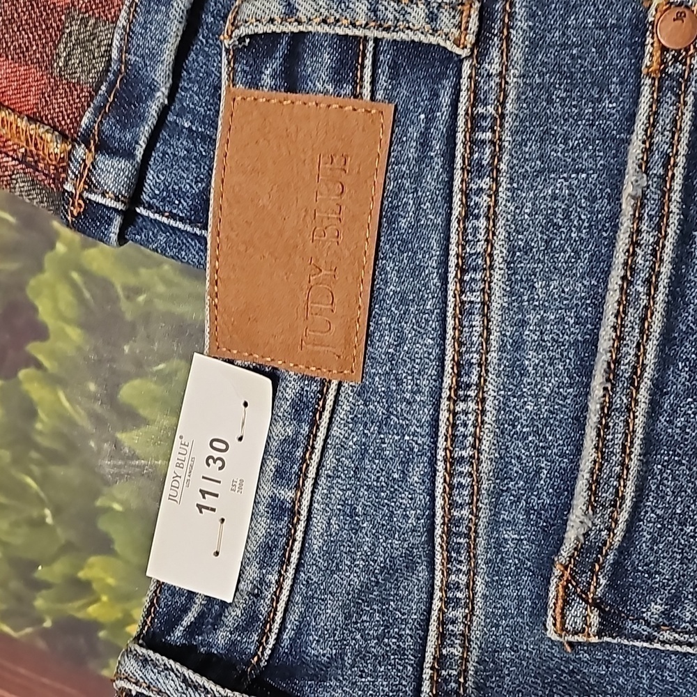 Judy Blue High Waisted Straight Plaid‎ Cuffed Jeans Size 11/30 NWT - Picture 7 of 10